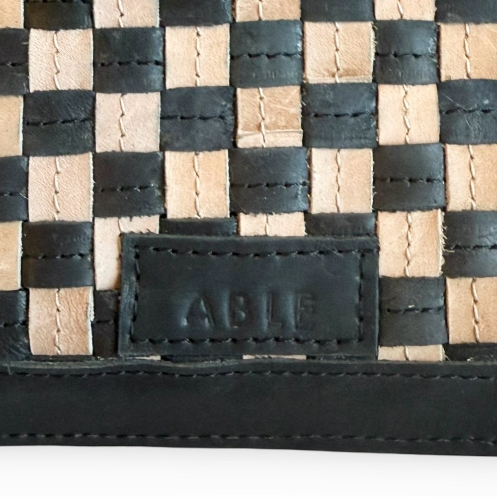 NWOT Able Nesmia Basketweave Leather Clutch in Black and Tan - Picture 5 of 7